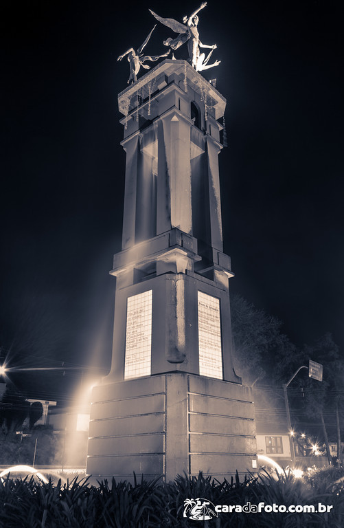 Monumento em Curitiba